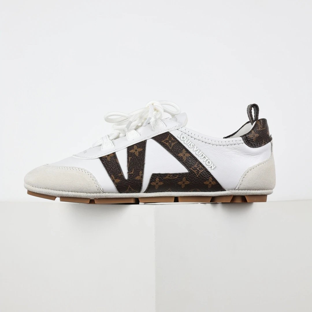 Louis Vuitton Sneakers Low-Profile Lace-Up with V Overlays — LV ballet sneakers white and black