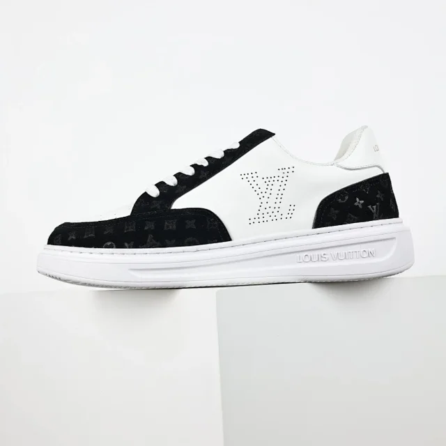 Louis Vuitton Sneakers Low-top monogram leather product detail image 21