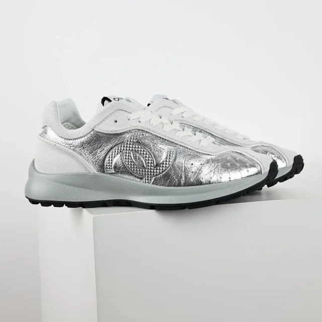Chanel Sneakers Quilted low-top product detail image 51