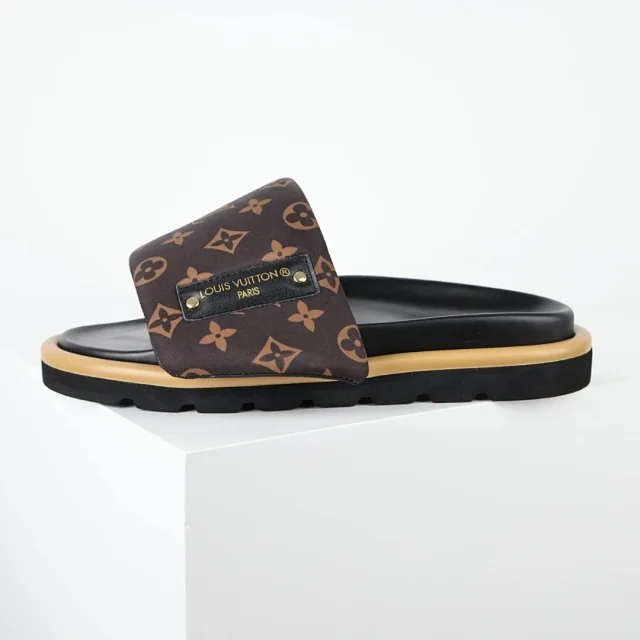 Louis Vuitton Sandals C8 Monogram Slide product detail image 2