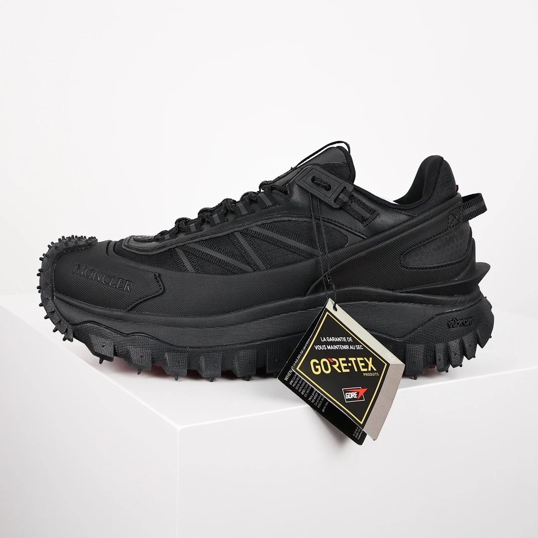 Moncler Sneakers Rugged tread with lug sole — Mask/Moncler all black