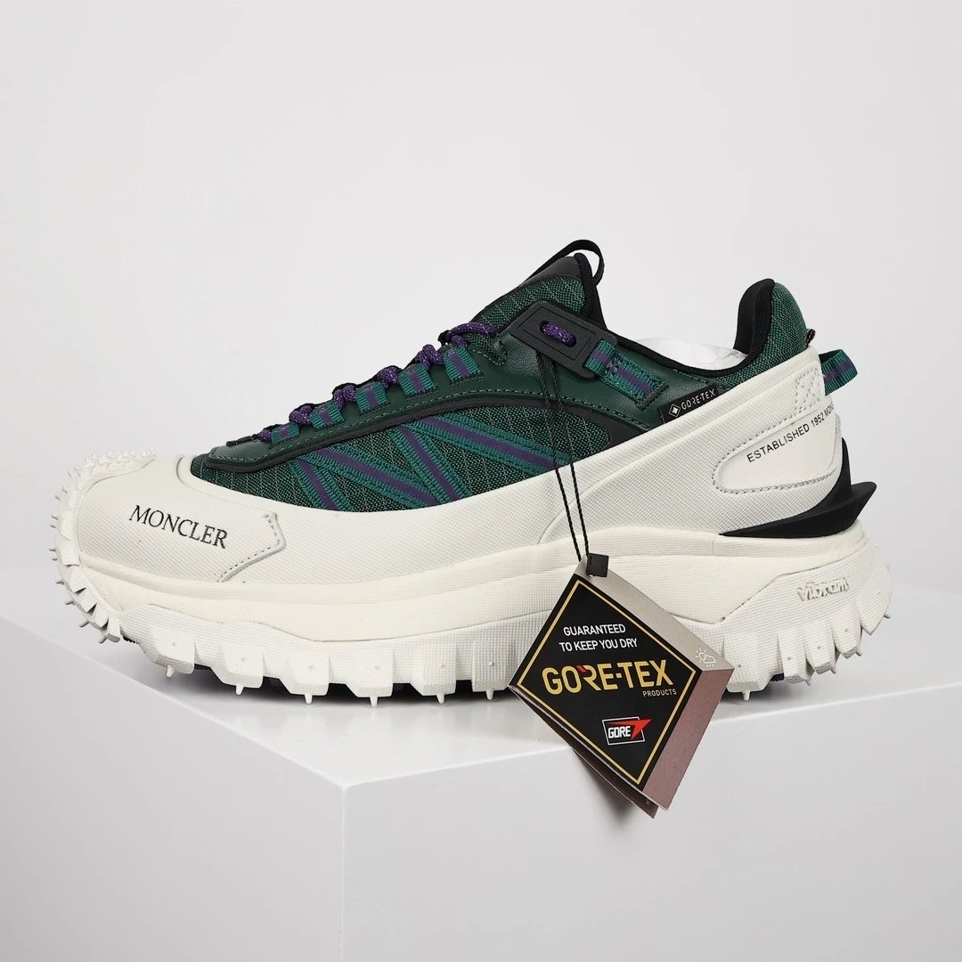 Moncler Sneakers Rugged tread with lug sole — Mask/Moncler gray green