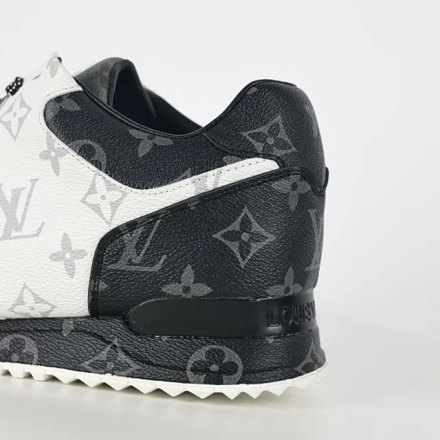 Louis Vuitton Sneakers Run Away product detail image 42