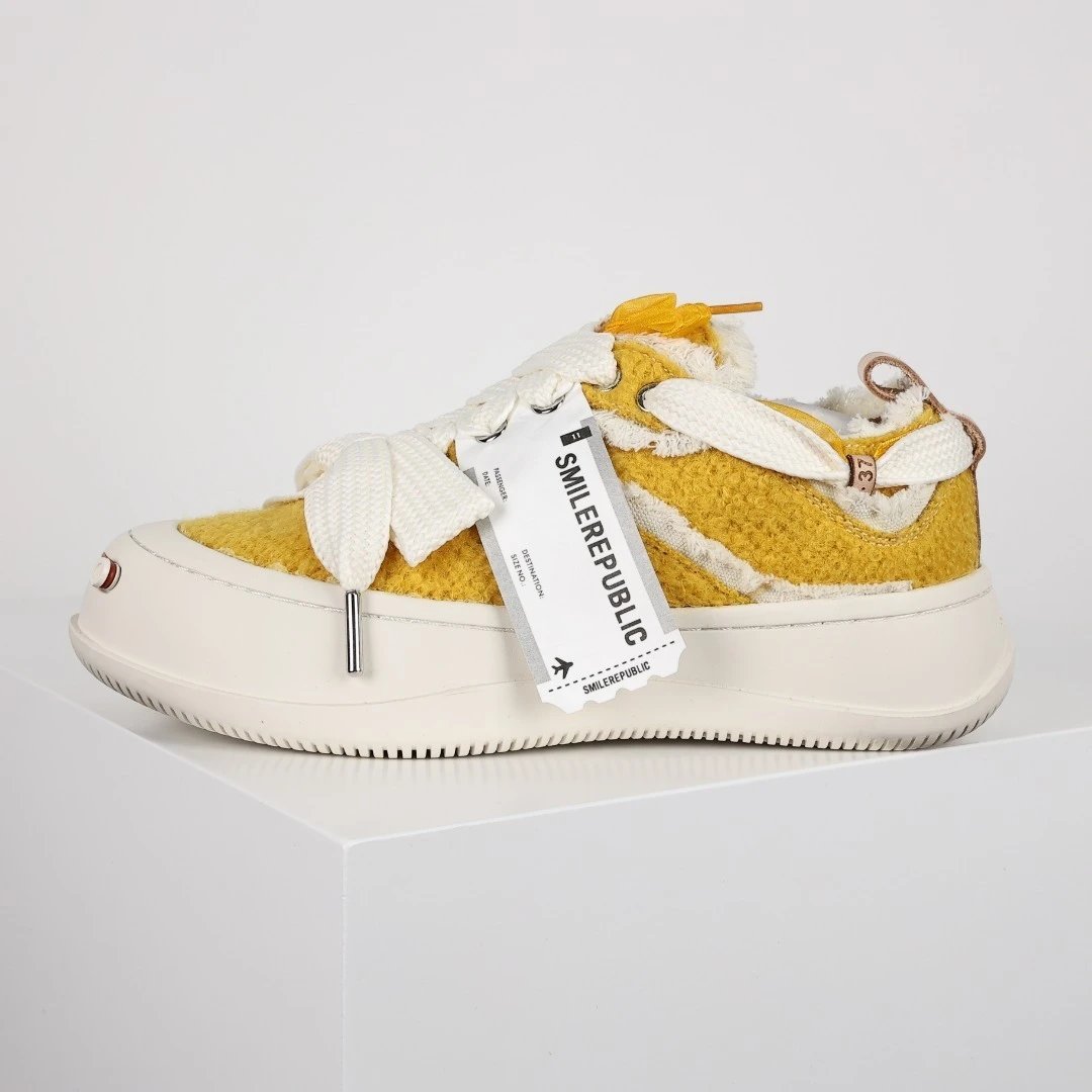 SMILEREPUBLIC Sneakers Frayed Canvas High-Top — Open Smile Yellow