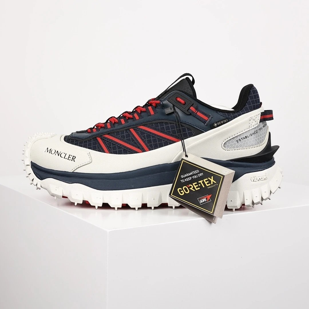 Moncler Sneakers Rugged tread with lug sole — Mask/Moncler white black red