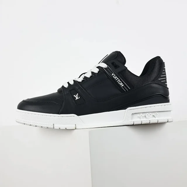 Louis Vuitton Sneakers LV Trainer product detail image 21