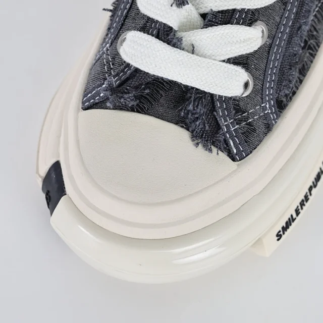 SMILEREPUBLIC Sneakers Low-top frayed canvas platform product detail image 4