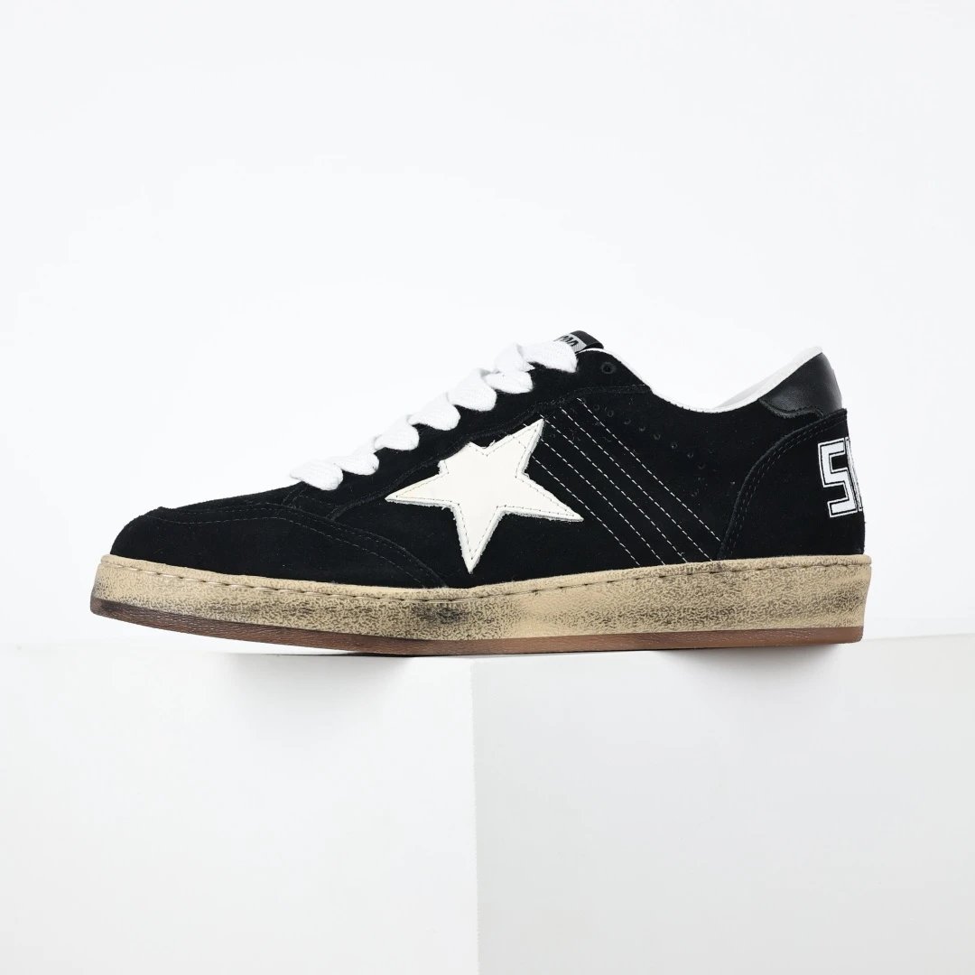 Golden Goose Sneakers Super-Star distressed star — GGDB Black