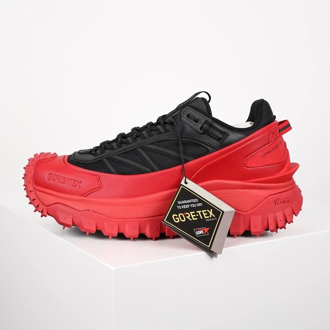 Moncler Sneakers Rugged tread with lug sole — Mask/Moncler Black Red