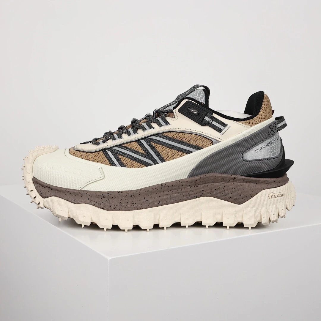Moncler Sneakers Rugged tread with lug sole — Masked/Moncler white-brown