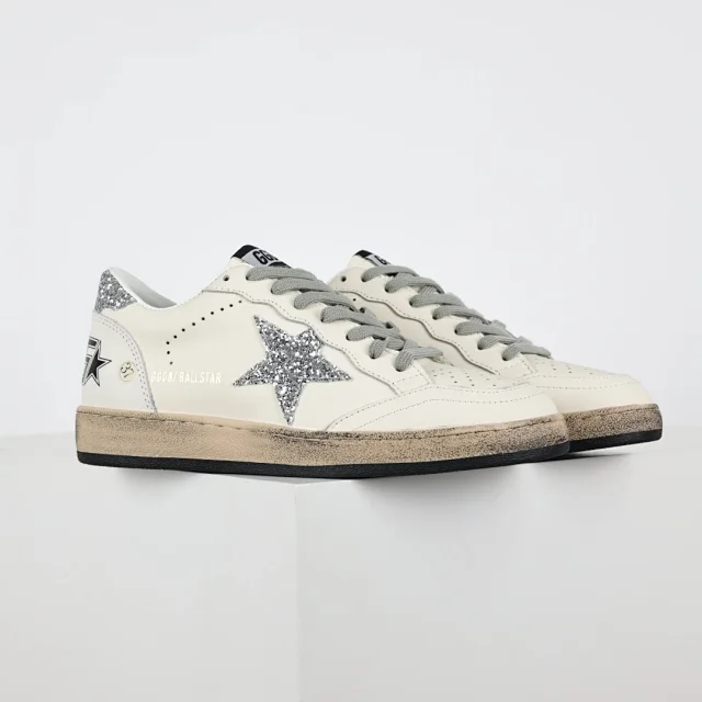 Golden Goose Sneakers Super-Star distressed star product detail image 18