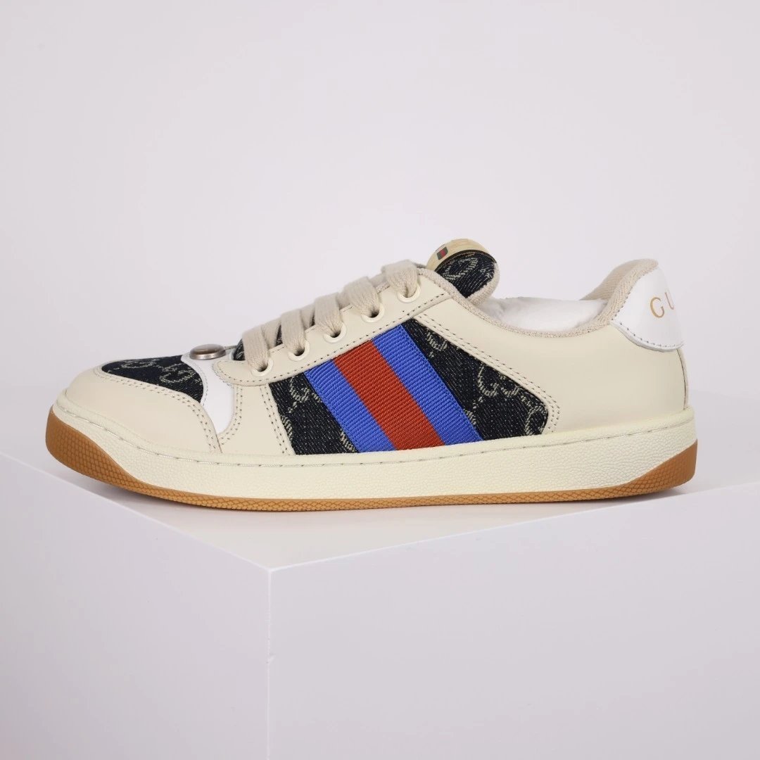 Gucci Sneakers Screener low-top with GG canvas and Web stripe — Gucci small dirty shoes blue red