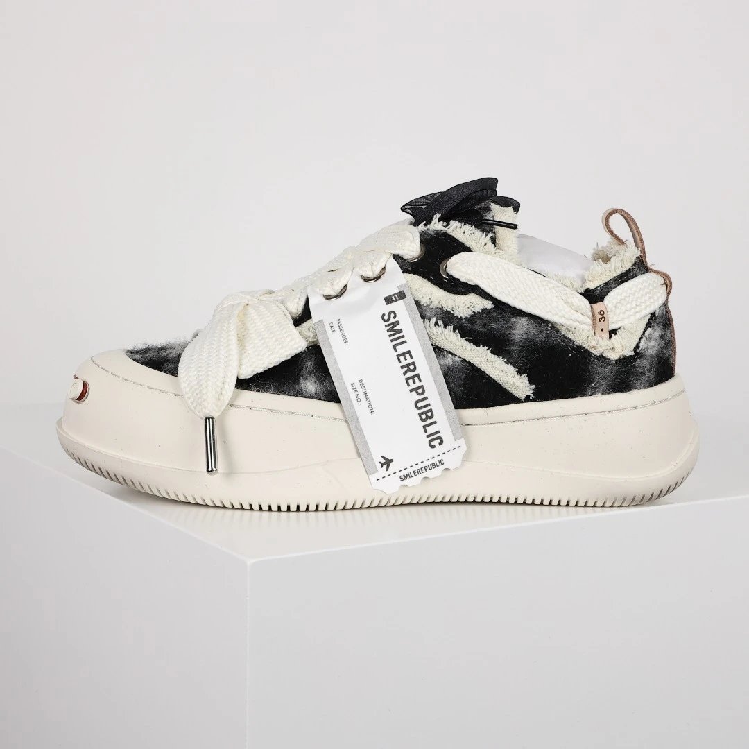 SMILEREPUBLIC Sneakers Frayed Canvas High-Top — Open Smile Black, White, and Gray