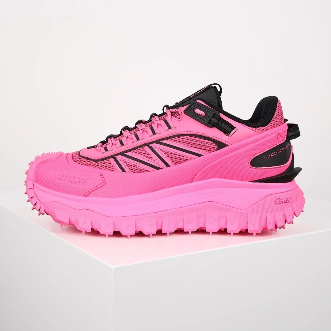Moncler Sneakers Rugged tread with lug sole — Masked/Moncler Pink