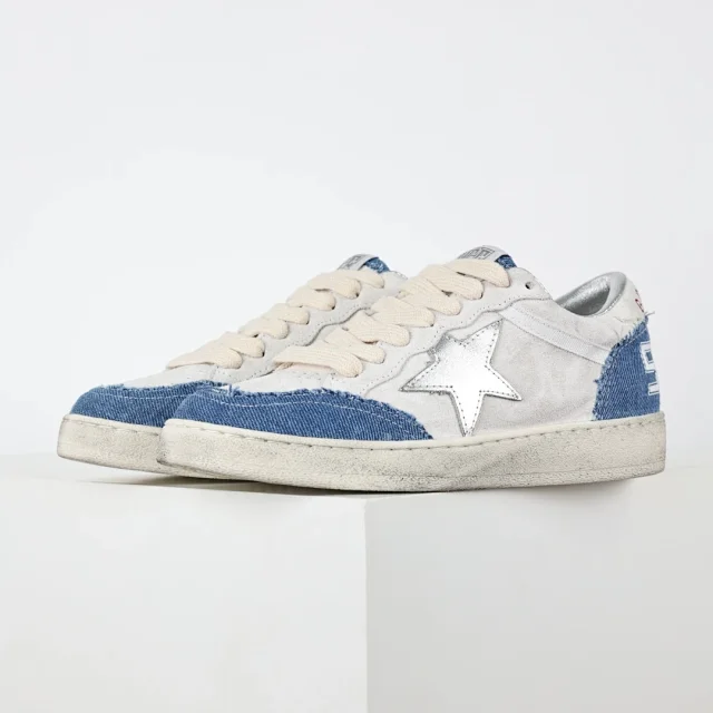 Golden Goose Sneakers Super-Star distressed star product detail image 10