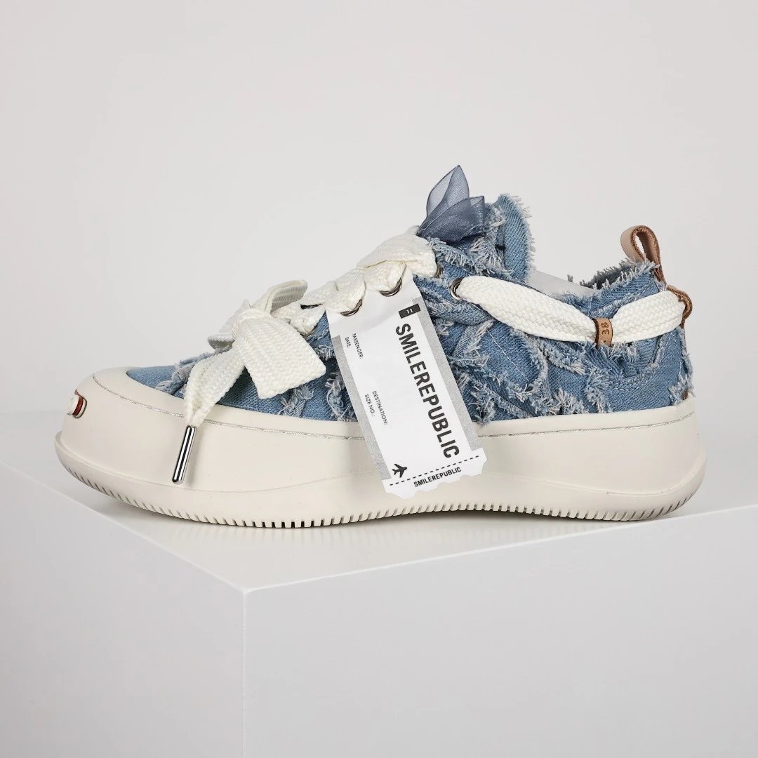 SMILEREPUBLIC Sneakers Frayed Canvas High-Top — Smiling face, blue