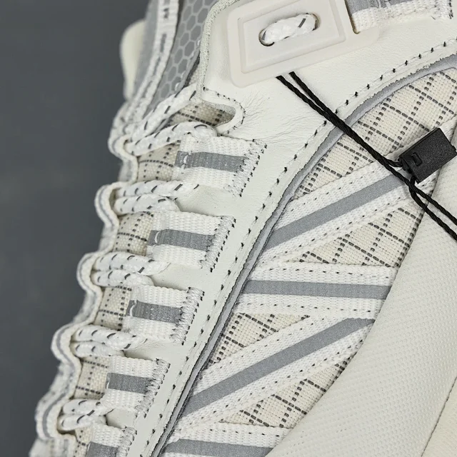 Moncler Sneakers Trailgrip Gore-Tex trail product detail image 29