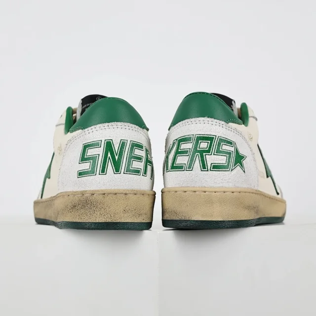 Golden Goose Sneakers Super-Star distressed star product detail image 21