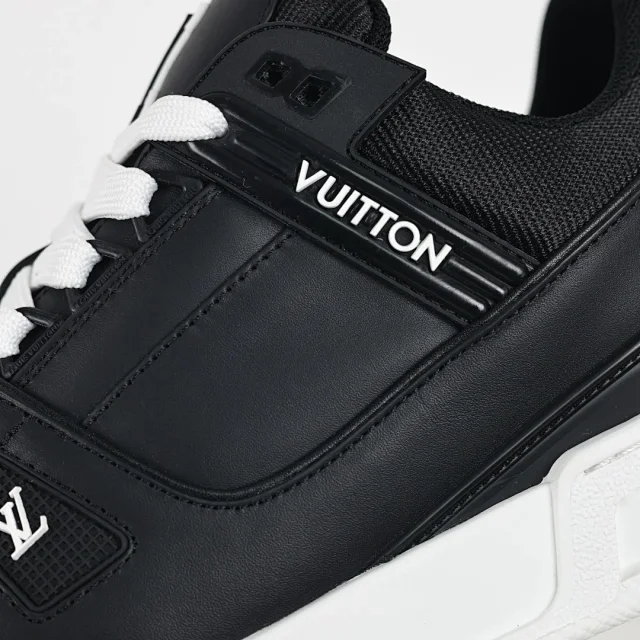 Louis Vuitton Sneakers LV Trainer product detail image 23