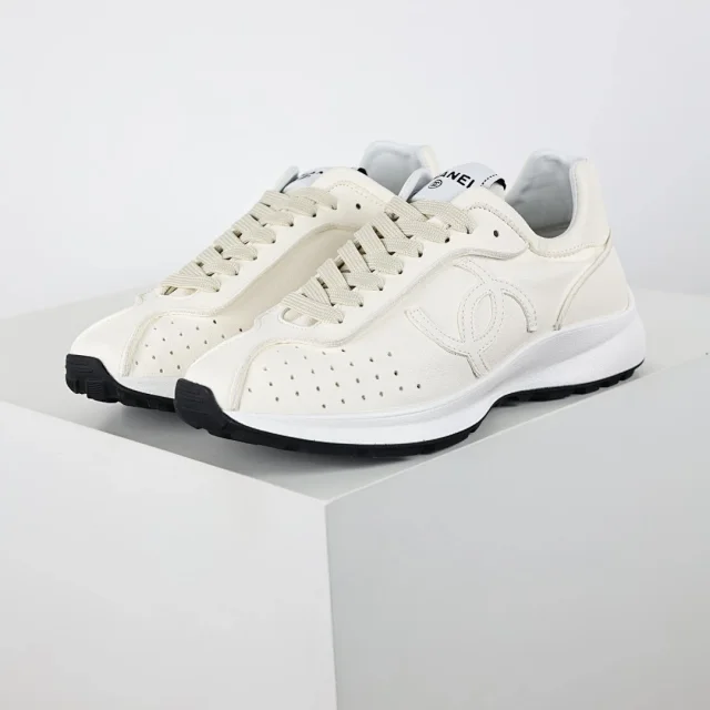 Chanel Sneakers Quilted low-top product detail image 36
