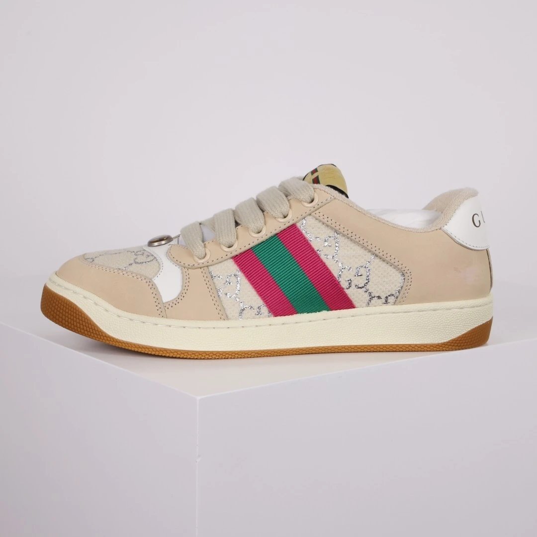 Gucci Sneakers Screener low-top with GG canvas and Web stripe — Gucci small dirty shoes red and green