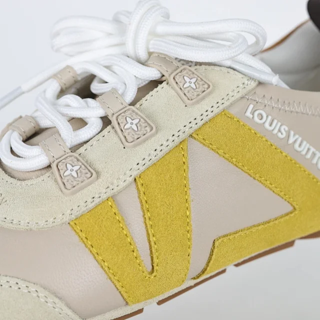 Louis Vuitton Sneakers Low-Profile Lace-Up with V Overlays product detail image 3