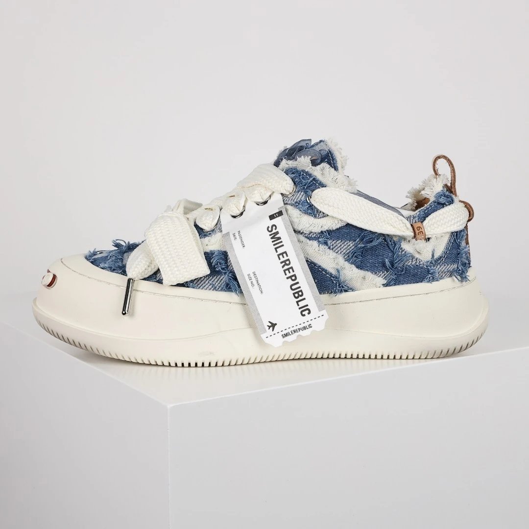 SMILEREPUBLIC Sneakers Frayed Canvas High-Top — Smiling Face Denim Blue