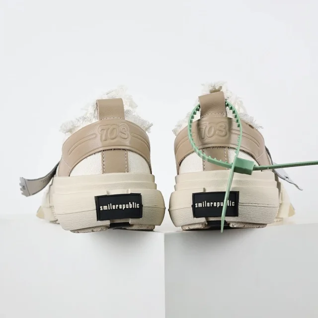 SMILEREPUBLIC Sneakers Low-top frayed canvas platform product detail image 21
