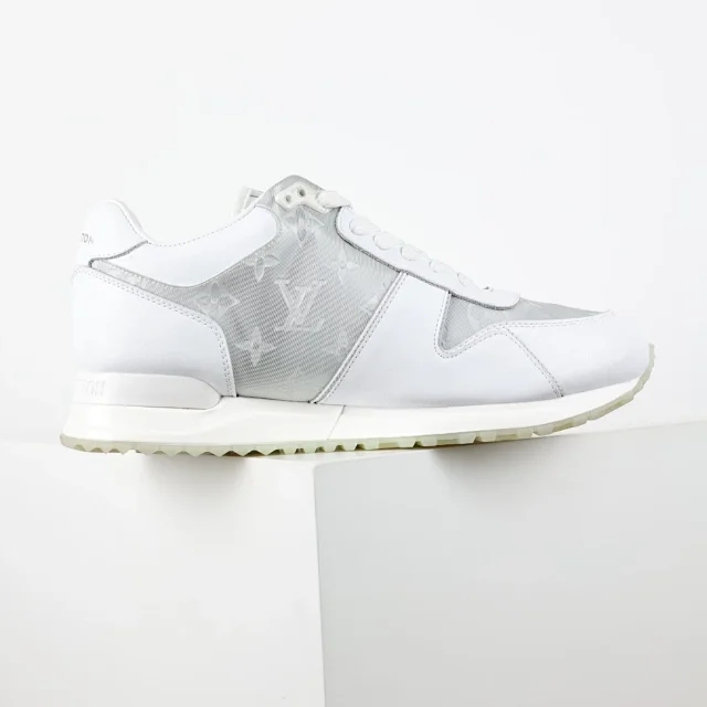 Louis Vuitton Sneakers Run Away product detail image 32