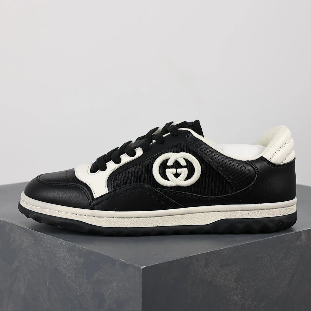Gucci Sneakers MAC80 low-top with Interlocking G side logo — Gucci MAC80 black and white
