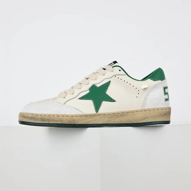 Golden Goose Sneakers Super-Star distressed star product detail image 20