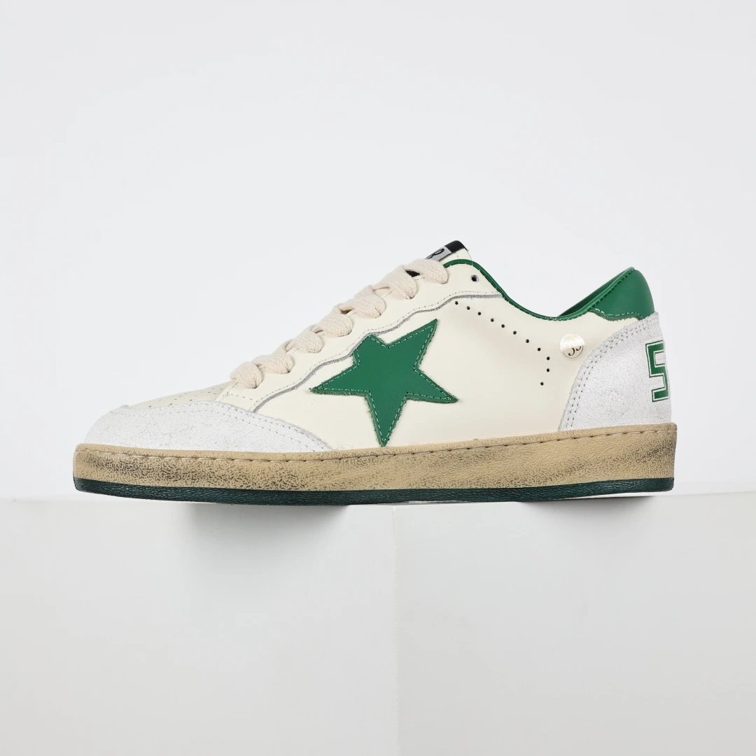 Golden Goose Sneakers Super-Star distressed star — GGDB white green