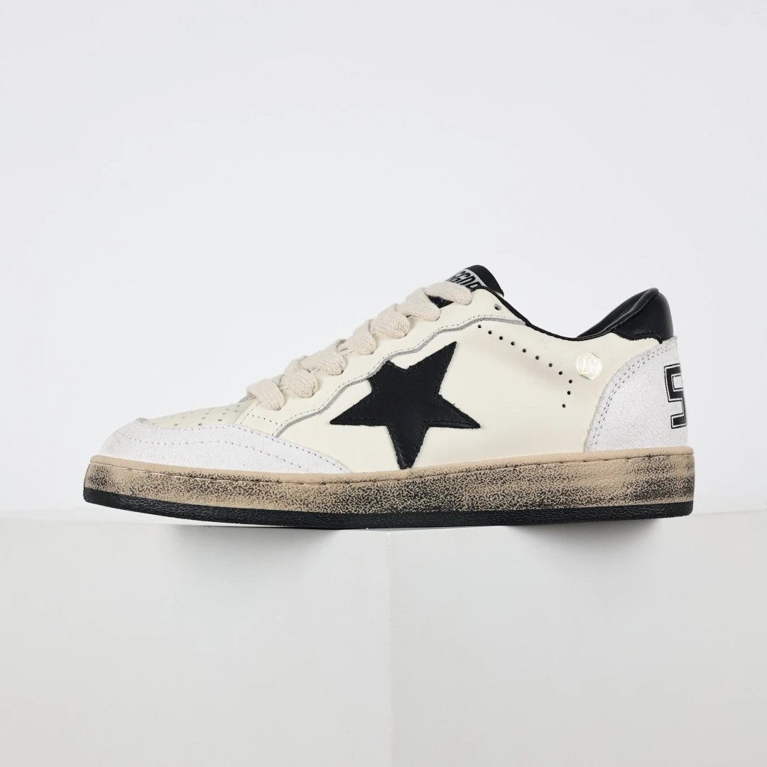 Golden Goose Sneakers Super-Star distressed star — GGDB White Black