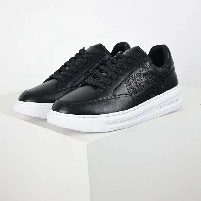 Louis Vuitton Sneakers Low-top monogram leather product detail image 9