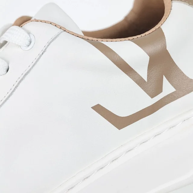 Louis Vuitton Sneakers Low-top lace-up product detail image 3