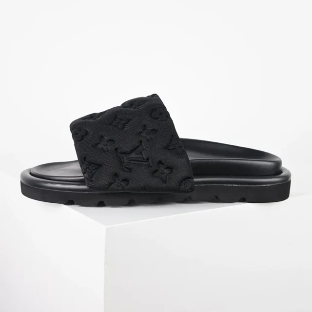 Louis Vuitton Slippers C8 Monogram Hook-and-Loop Strap Slides product detail image 2