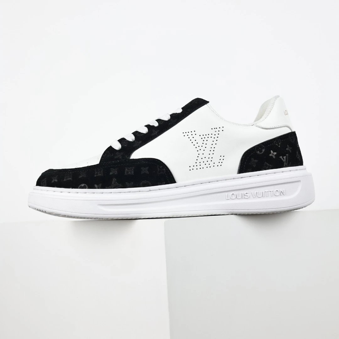 Louis Vuitton Sneakers Low-top monogram leather — LV sneakers white and black