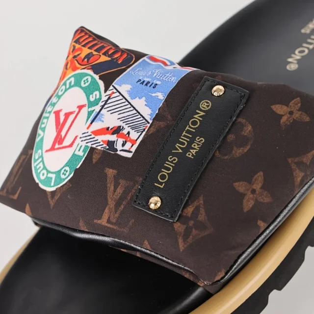 Louis Vuitton Slippers C8 Monogram Hook-and-Loop Strap Slides product detail image 20
