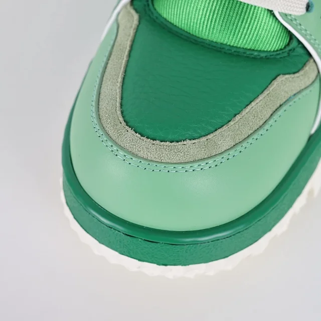Louis Vuitton Sneakers LV Trainer product detail image 16
