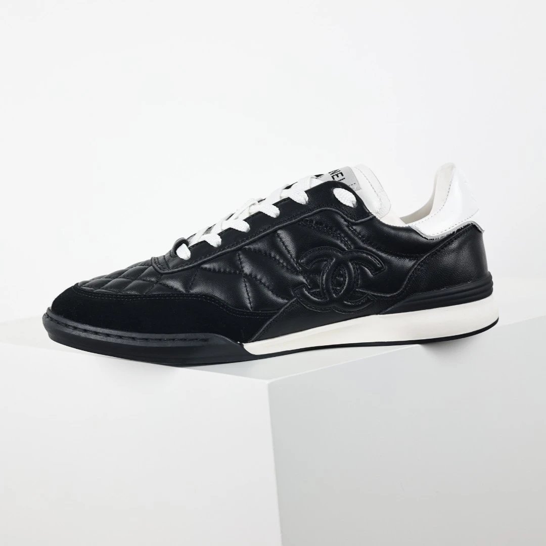 Chanel Sneakers Quilted low-top — Chanel 24a De Training Shoes Black