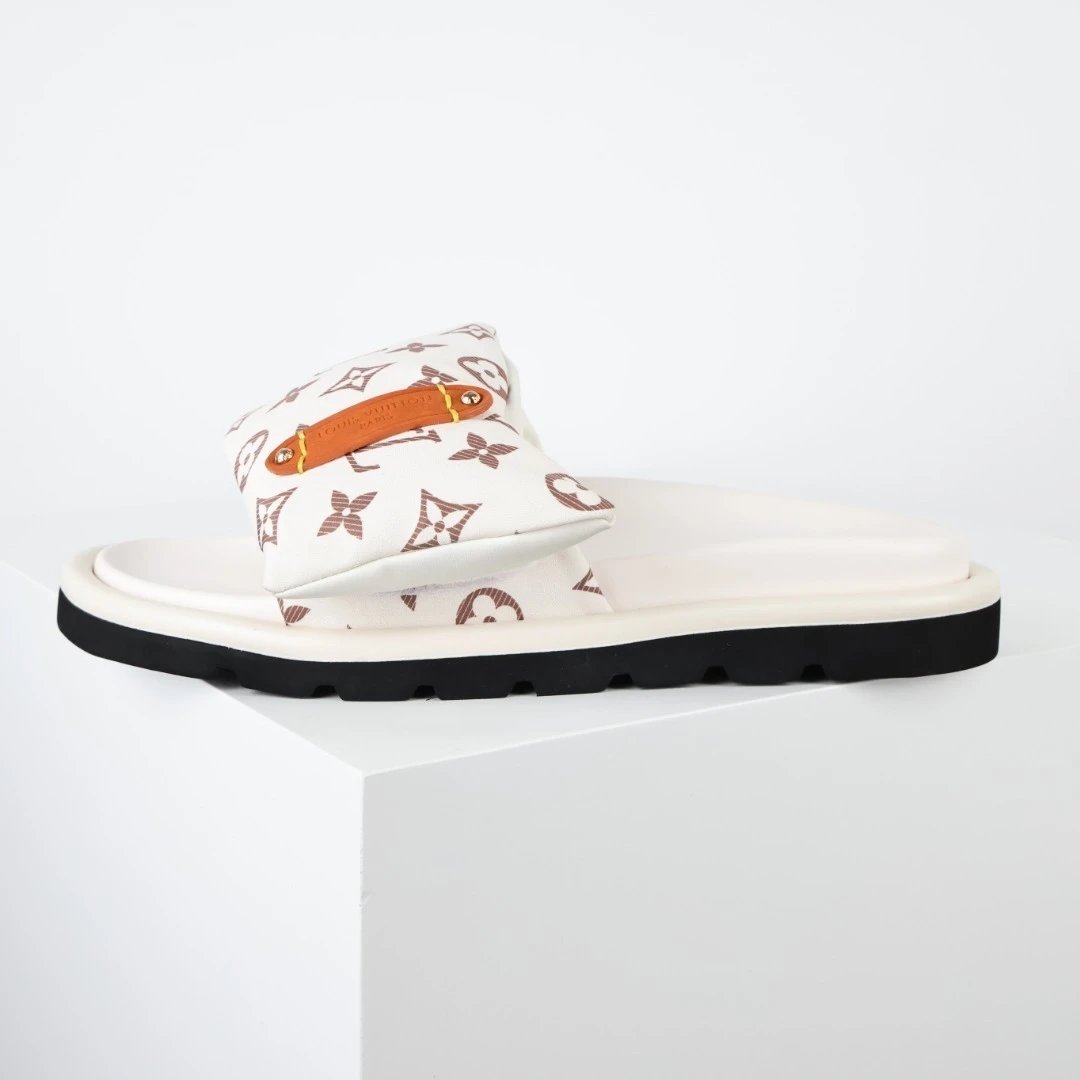 Louis Vuitton Sandals C8 Monogram Slide — LV slippers white