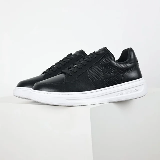 Louis Vuitton Sneakers Low-top monogram leather product detail image 10