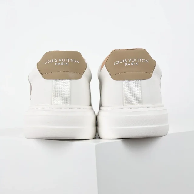 Louis Vuitton Sneakers Low-top lace-up product detail image 2
