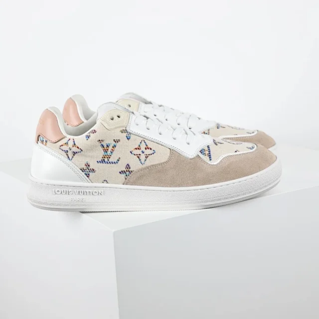 Louis Vuitton Sneakers Low-top lace-up product detail image 12