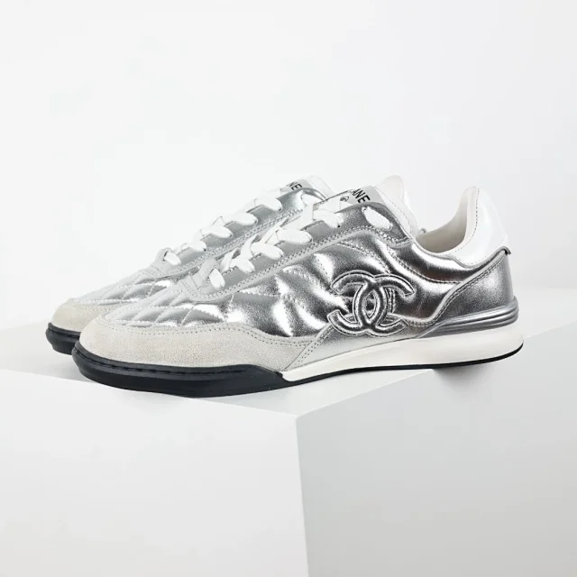 Chanel Sneakers Quilted low-top product detail image 10