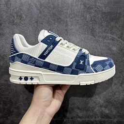 thumbnail for A+特价 ！双11特价，下单默认不退不换，市场独一无二  后跟版型都可以自行对比[机智]吊打市场所有货怒甩十条街，欢迎拿市场各大工厂的货来对比！