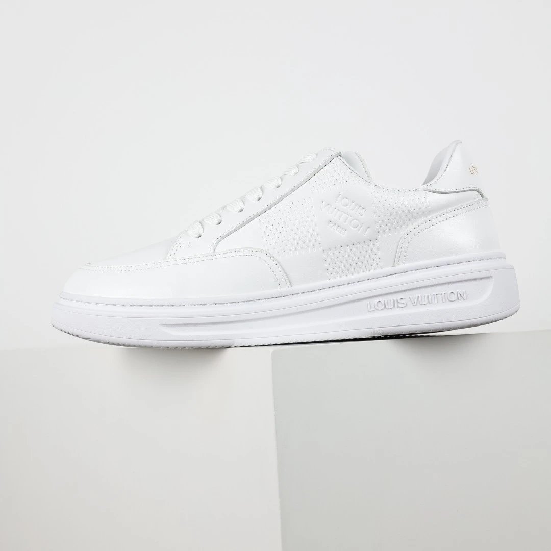Louis Vuitton Sneakers Low-top monogram leather — LV board shoes black and white