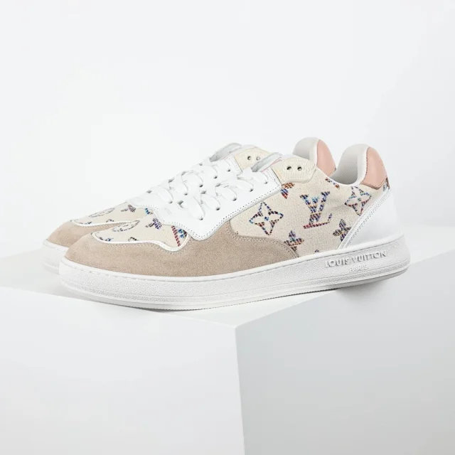 Louis Vuitton Sneakers Low-top lace-up product detail image 19