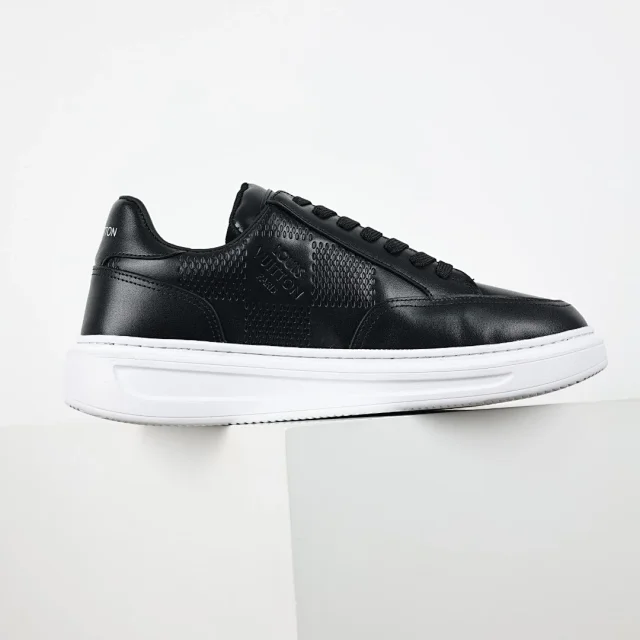 Louis Vuitton Sneakers Low-top monogram leather product detail image 4