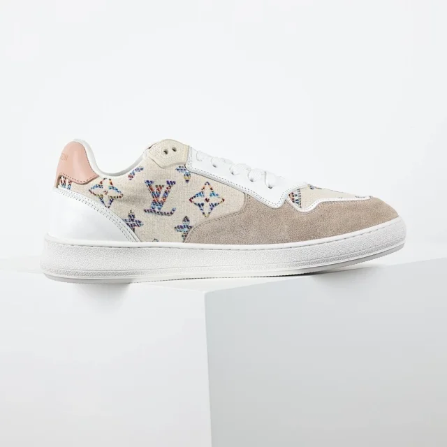 Louis Vuitton Sneakers Low-top lace-up product detail image 15